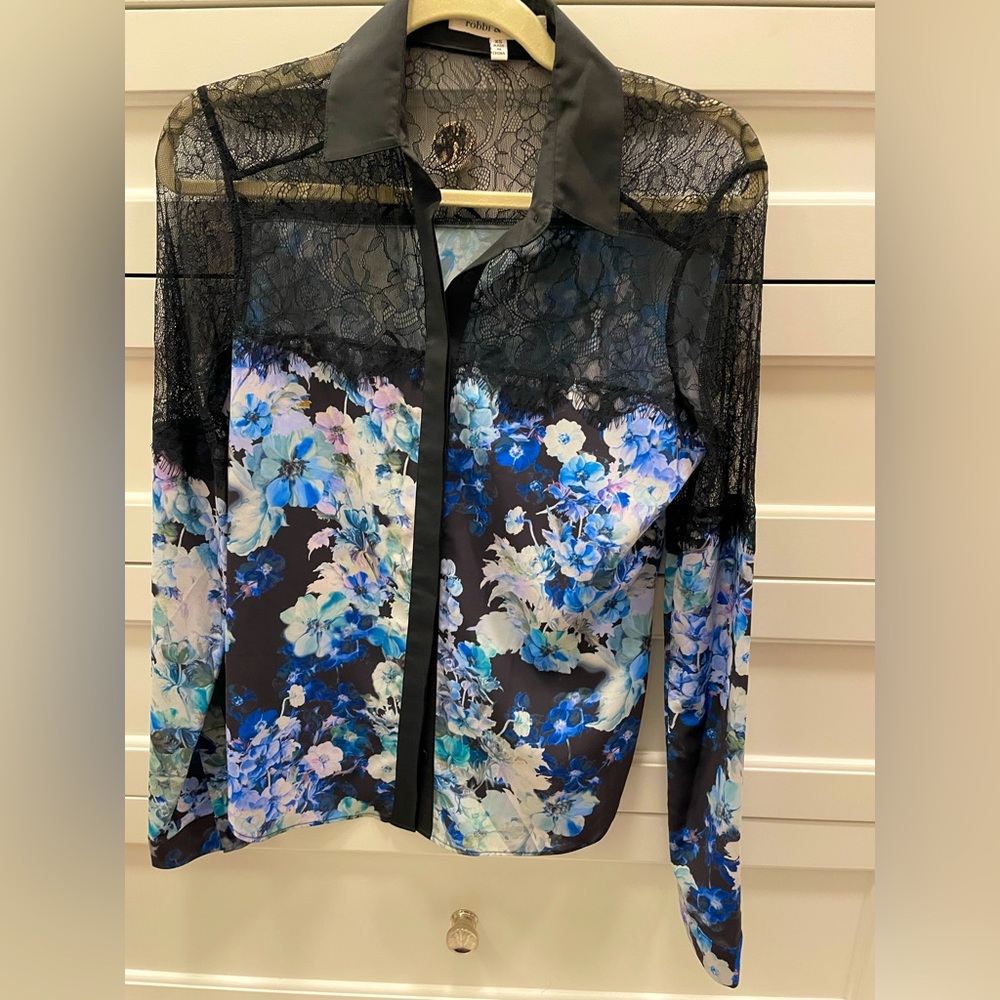 Sexy blouse.